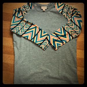 LulaRoe Randy shirt